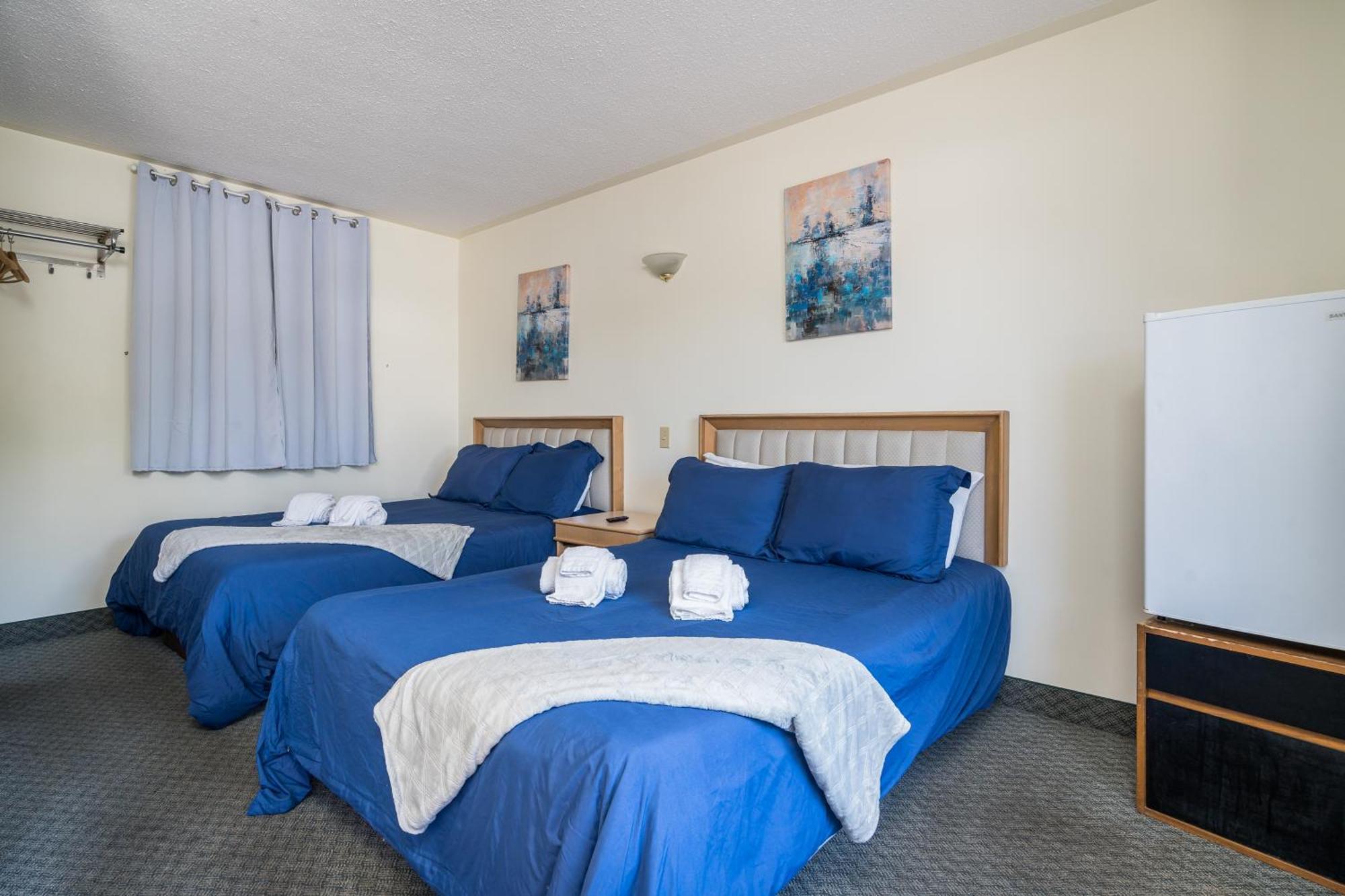 Beach Club By Beach1 Motel Wasaga Beach Bagian luar foto