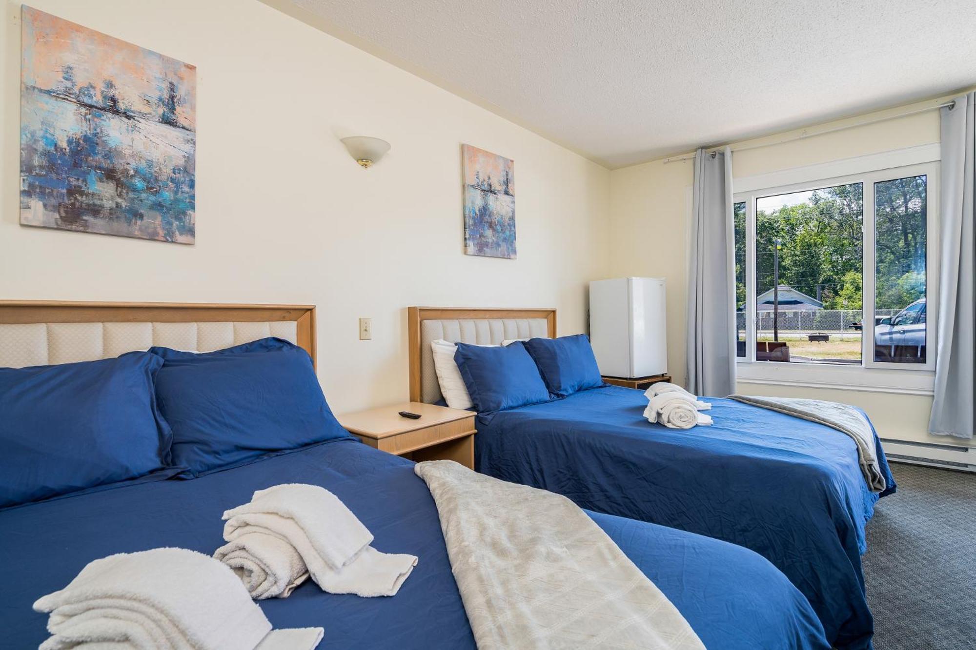 Beach Club By Beach1 Motel Wasaga Beach Bagian luar foto
